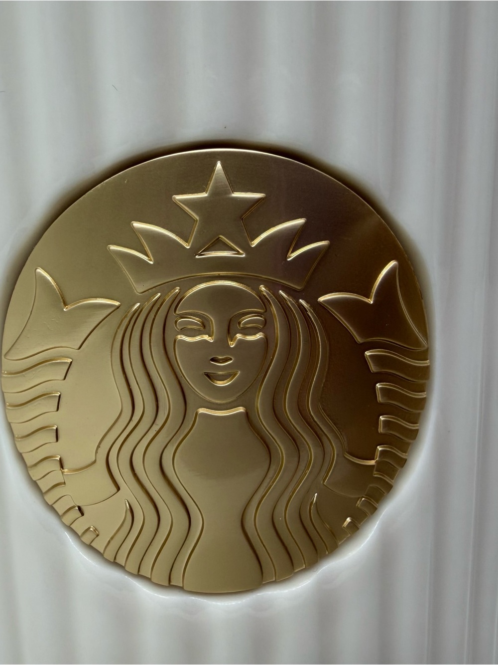 NEW STARBUCKS HOLIDAY PLEATED CERAMIC MUG - Picture 7 of 11